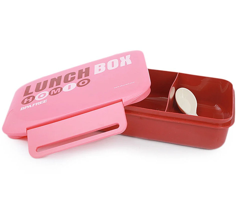 Cutie pentru depozitarea pranzului, Zola, din plastic, 740 ml, cu 2 compartimente si lingurita inclusa, rosie Cutie pentru depozitarea pranzului, Zola, din plastic, 740 ml, cu 2 compartimente si lingurita inclusa, rosie
